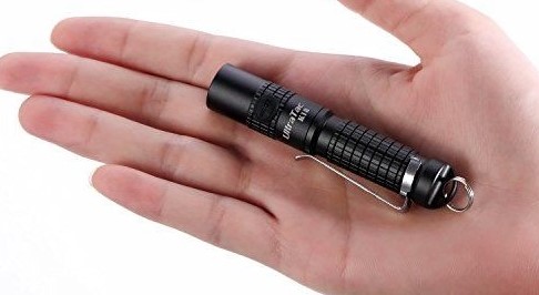 edc flashlight illustration size